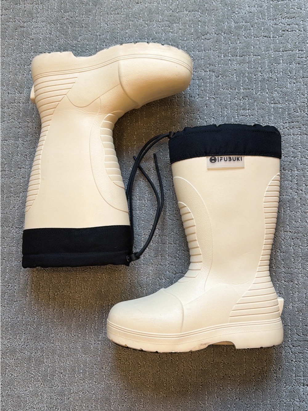 Fubuki Niseko Boot Sand